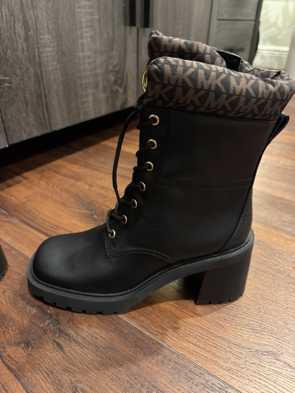 Michael Kors Black NWOT Cade Leather  and Signature Logo Combat Boot. No Box. - Picture 6 of 11